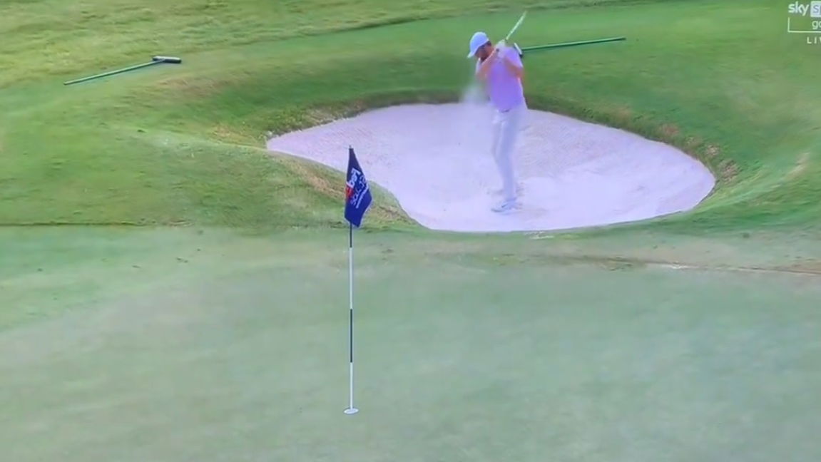 Scottie Scheffler losts his cool in the sand 
