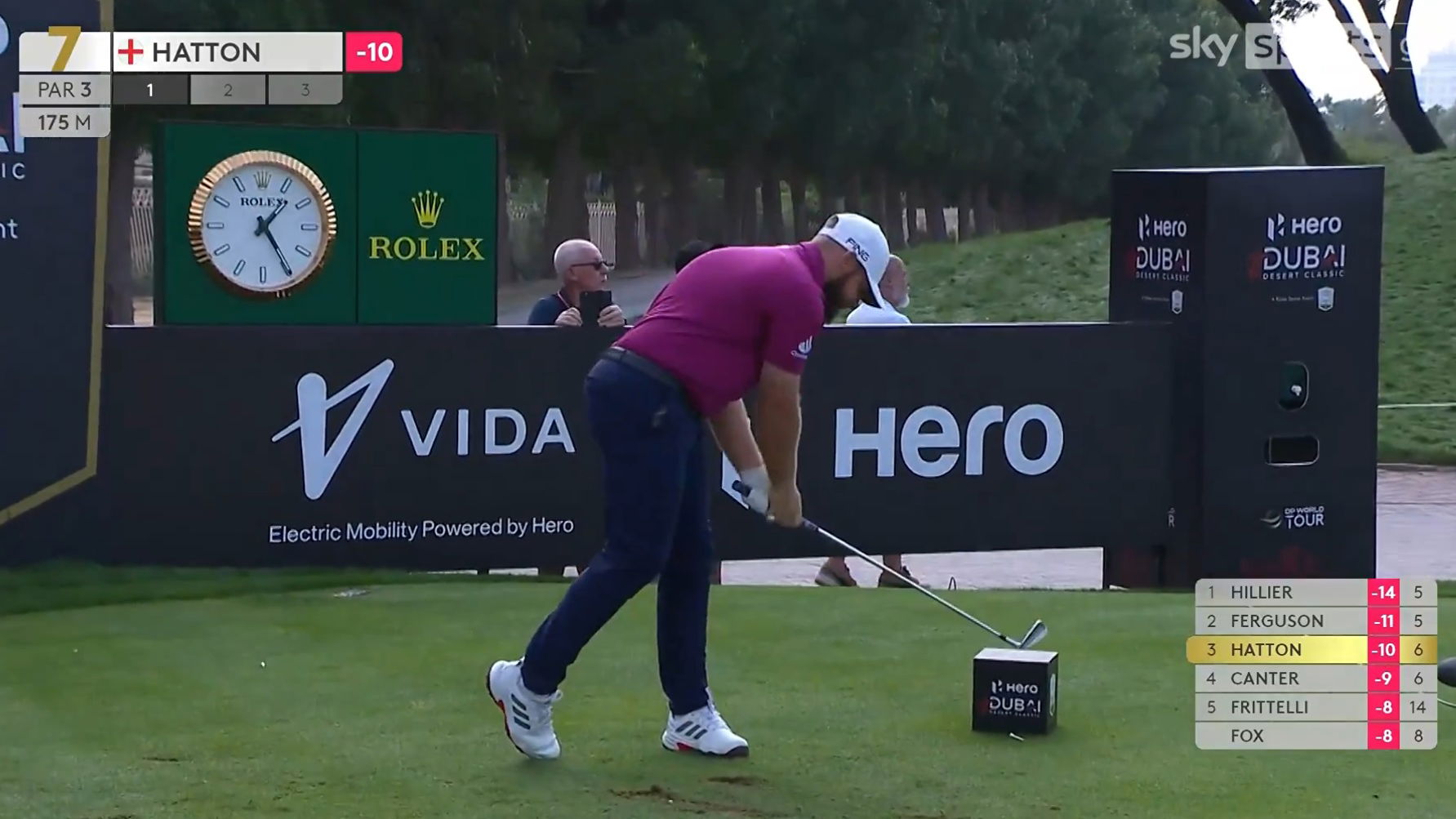 Tyrrell Hatton hit a tee box marker in R3