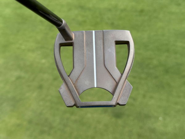 McIlroy's Spider putter