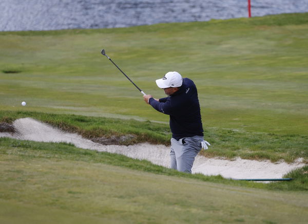 Mickelson plays from sand in South Korea