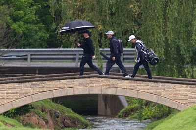 McIlroy remains in the mix to defend 