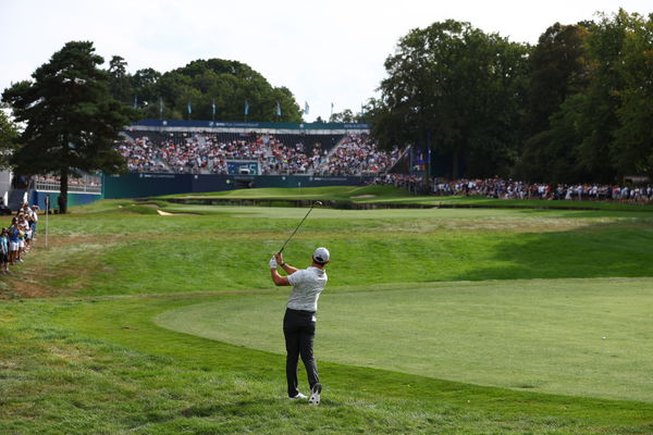 McIlroy plays into the par-5 18th