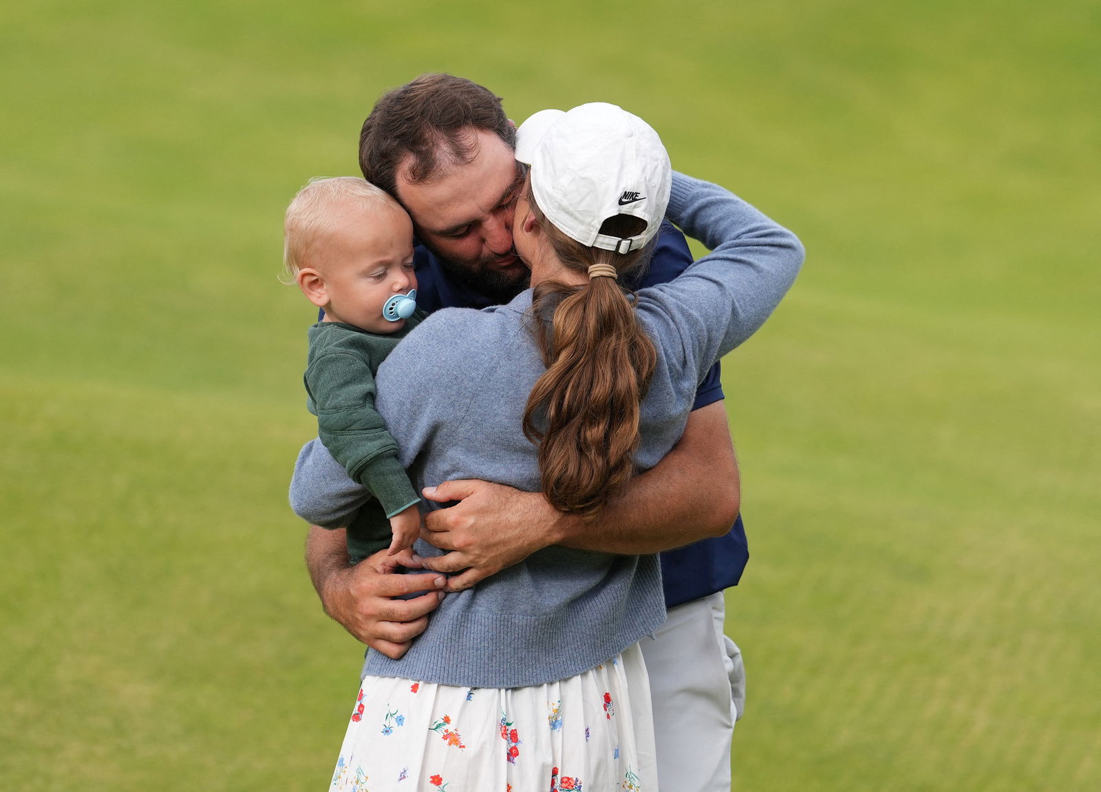 Scheffler with Meredith and Bennett at The Open 