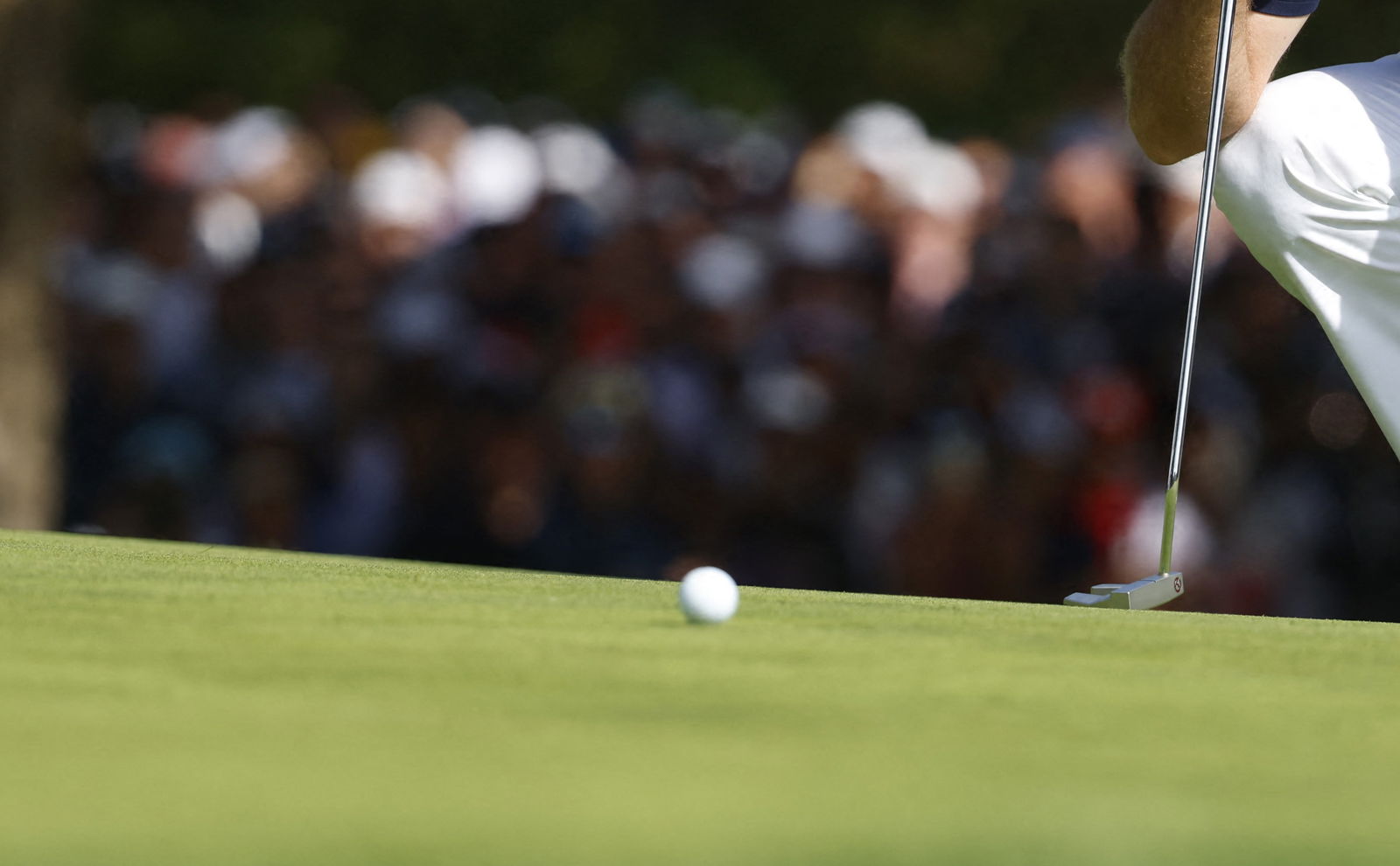 A video has gone viral of a ball marking cheat
