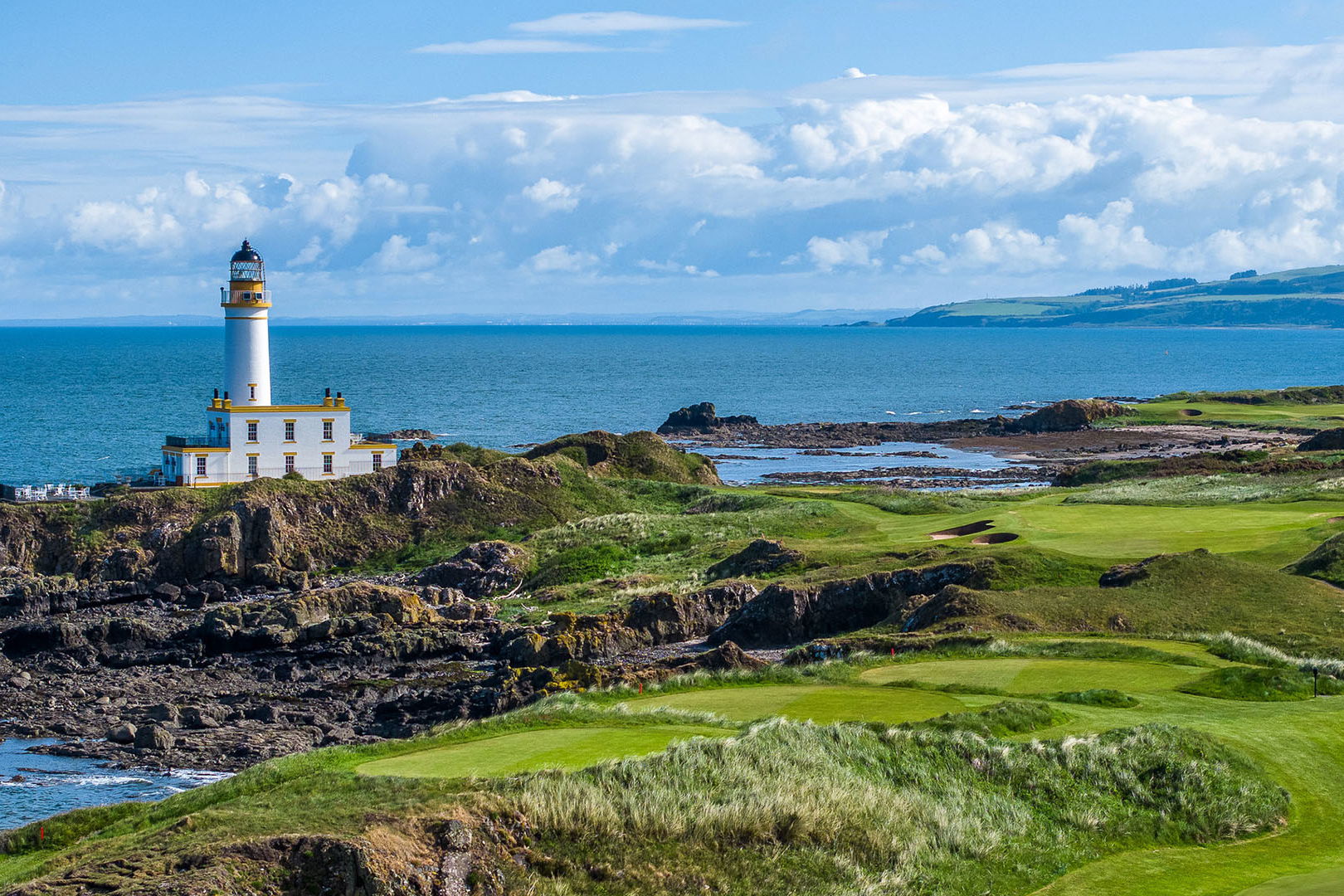 The signature 9th at Trump Turnberry's Ailsa Course
