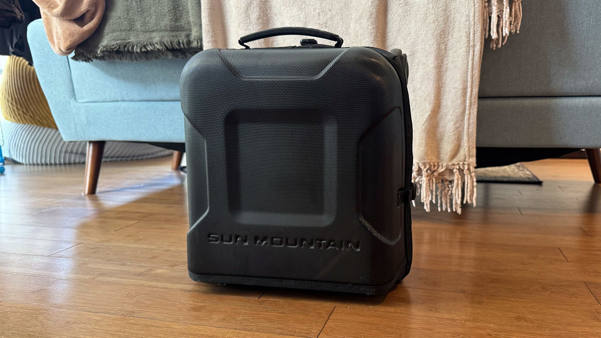 Sun Mountain Kube Golf Travel Cover Review: Convenience with a