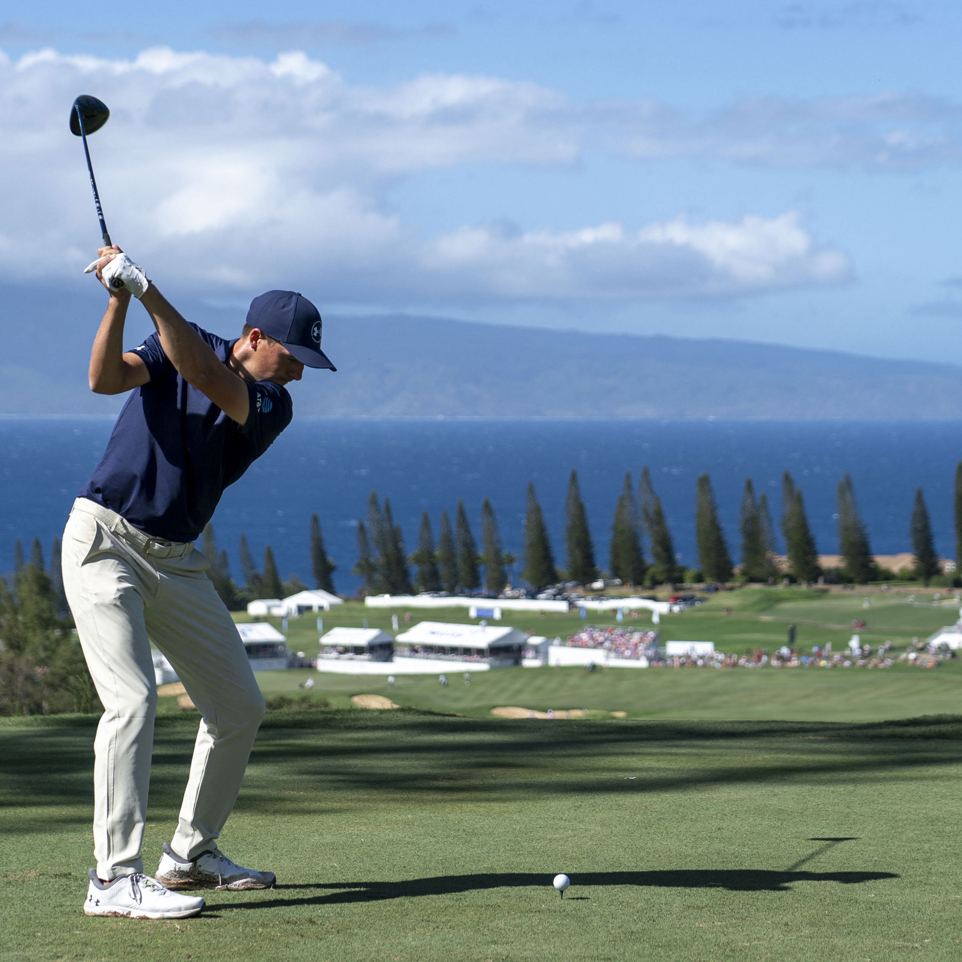 Jordan Spieth tees off at Kapalua