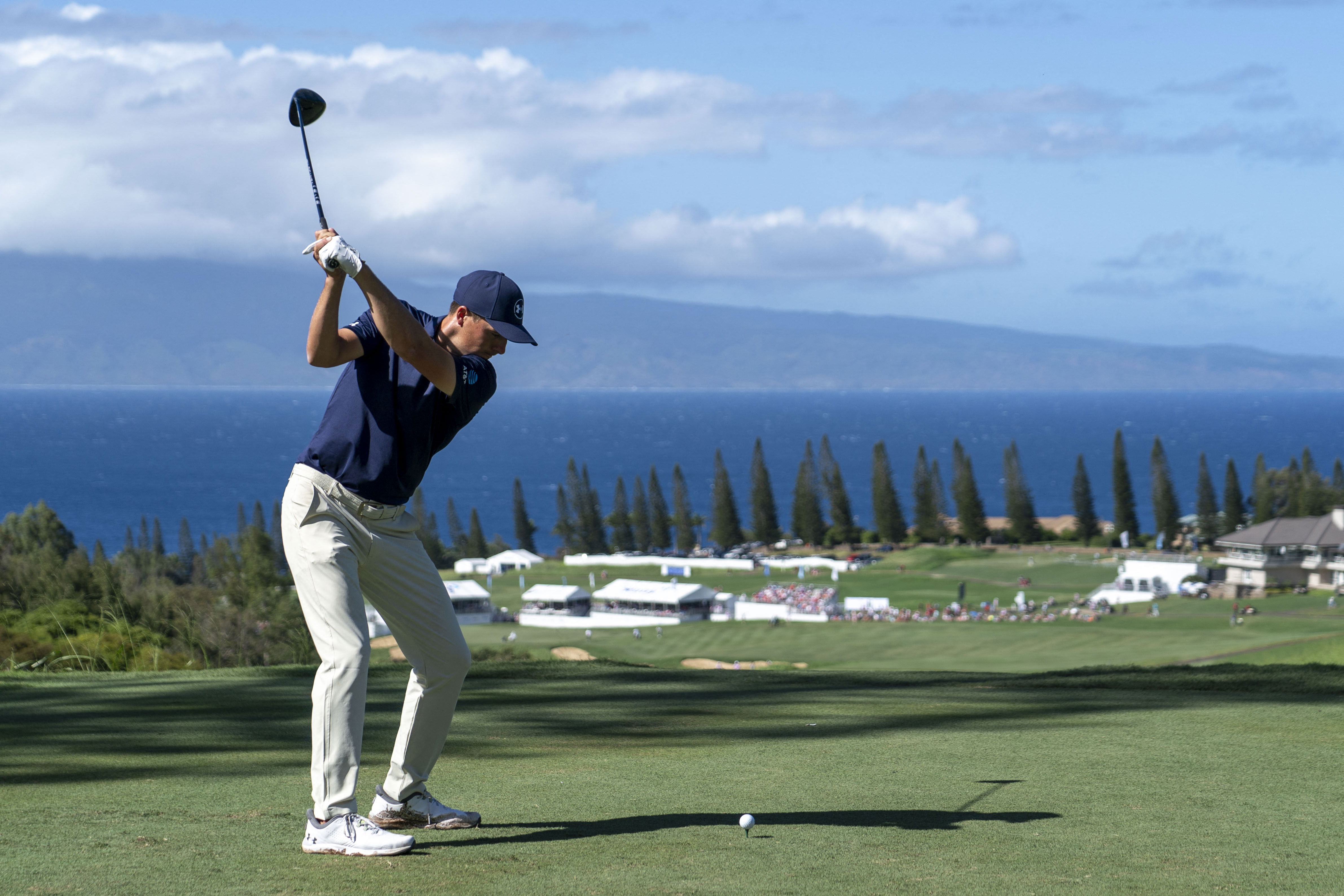 Jordan Spieth tees off at Kapalua
