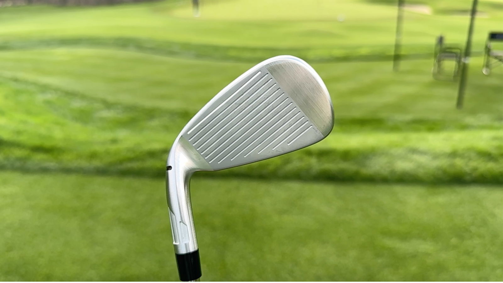 TaylorMade Qi Max irons