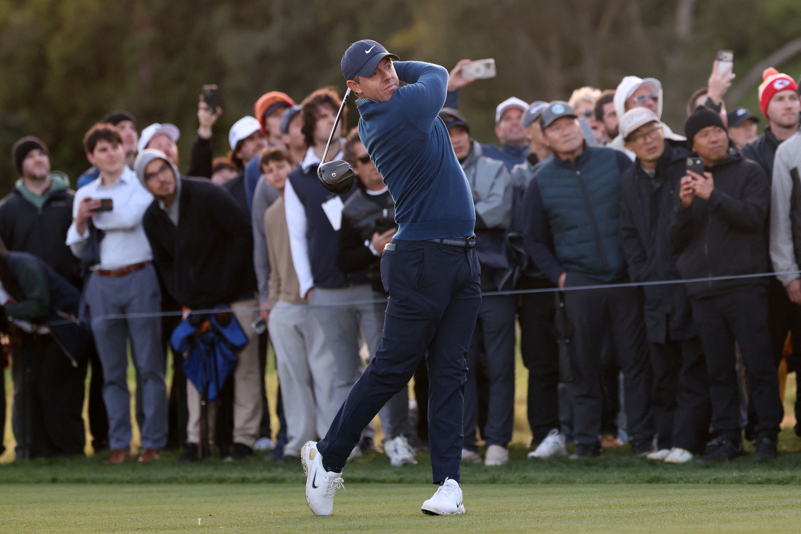 McIlroy off to a fast start at Riviera