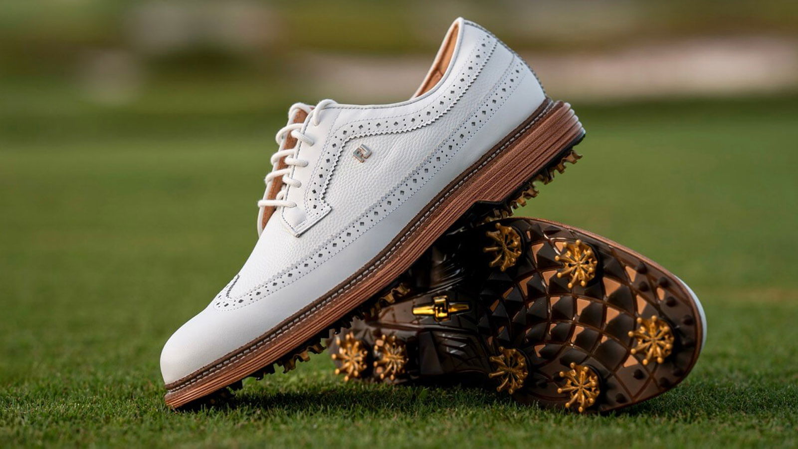 tony finau air max golf shoes