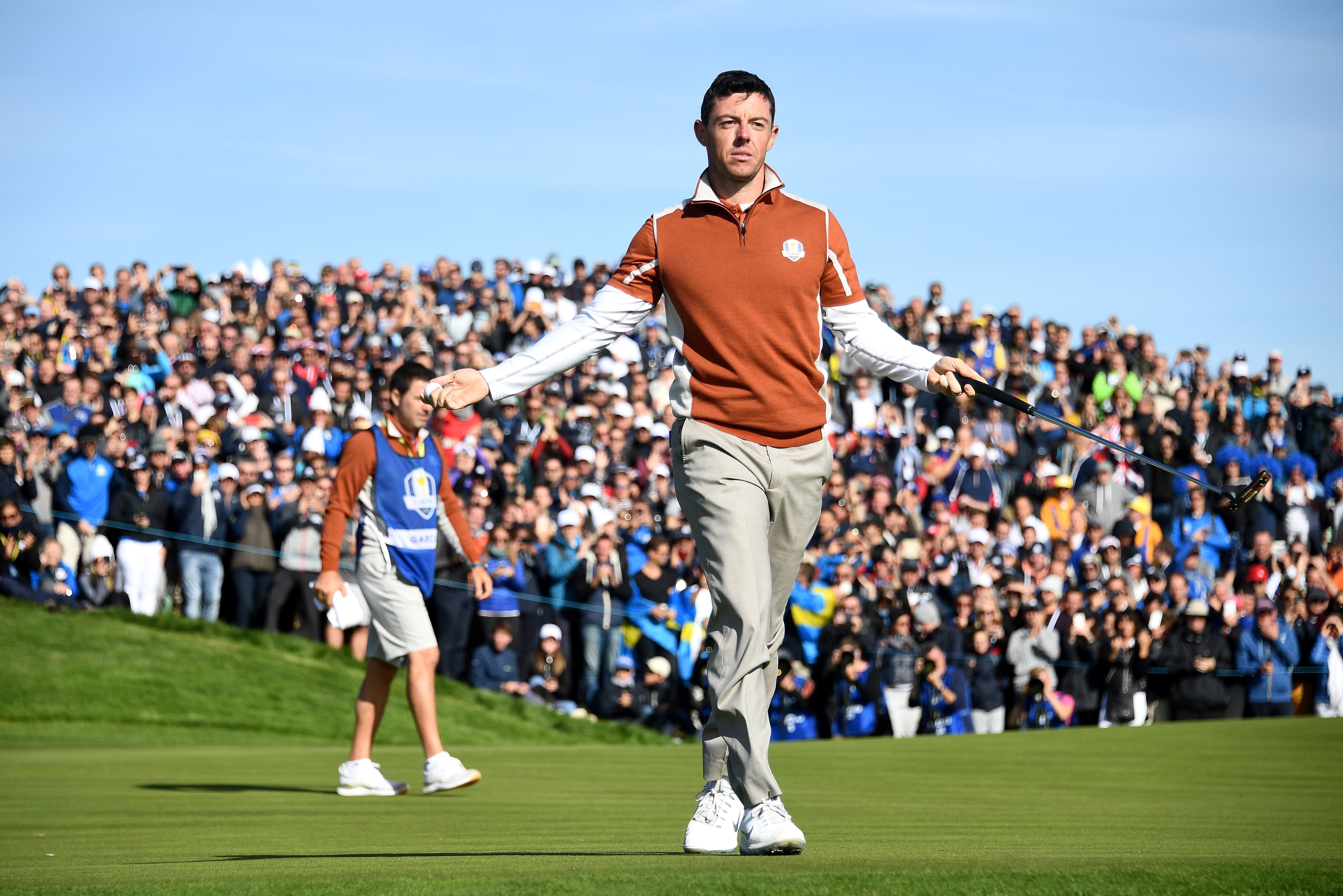 Europe strengthen advantage on Saturday morning at Ryder Cup