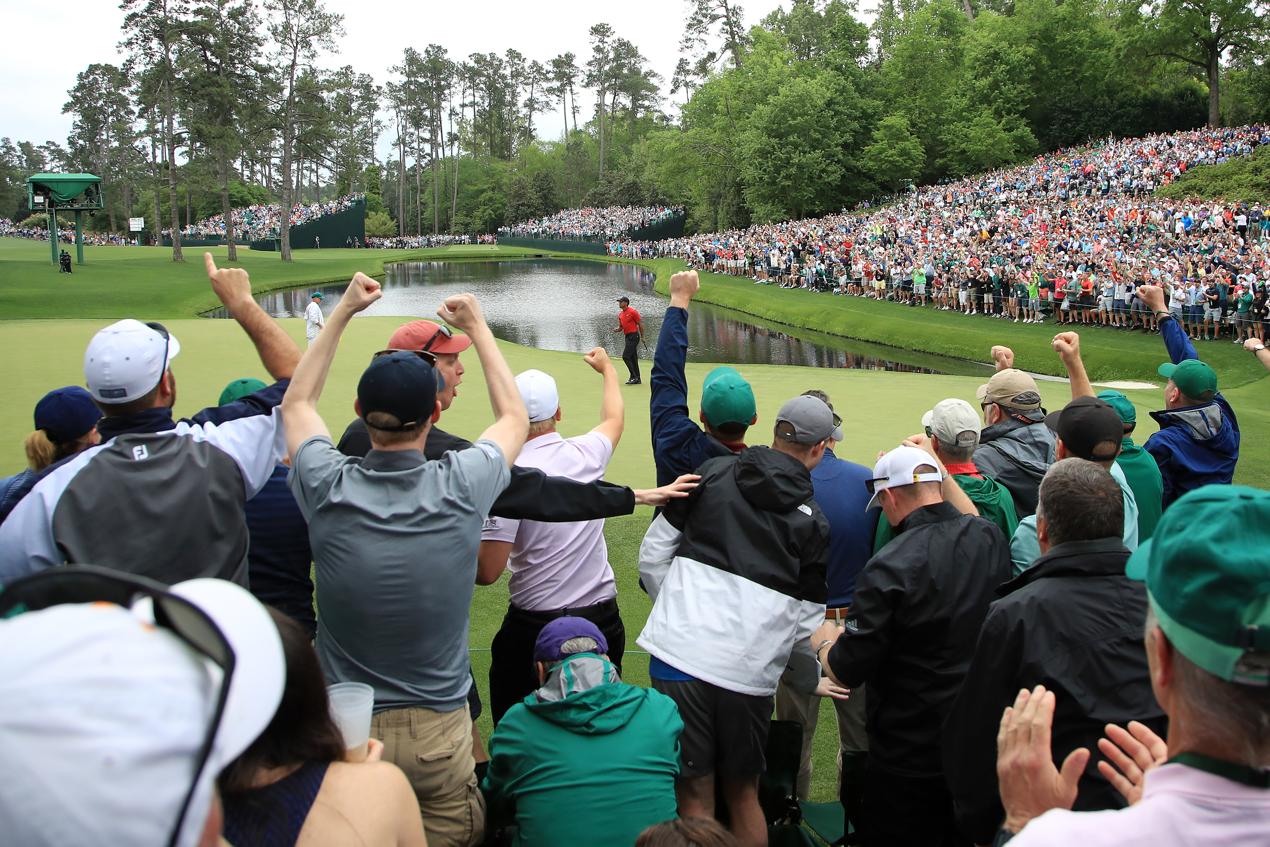 Tiger Woods wins 15th career major at The Masters