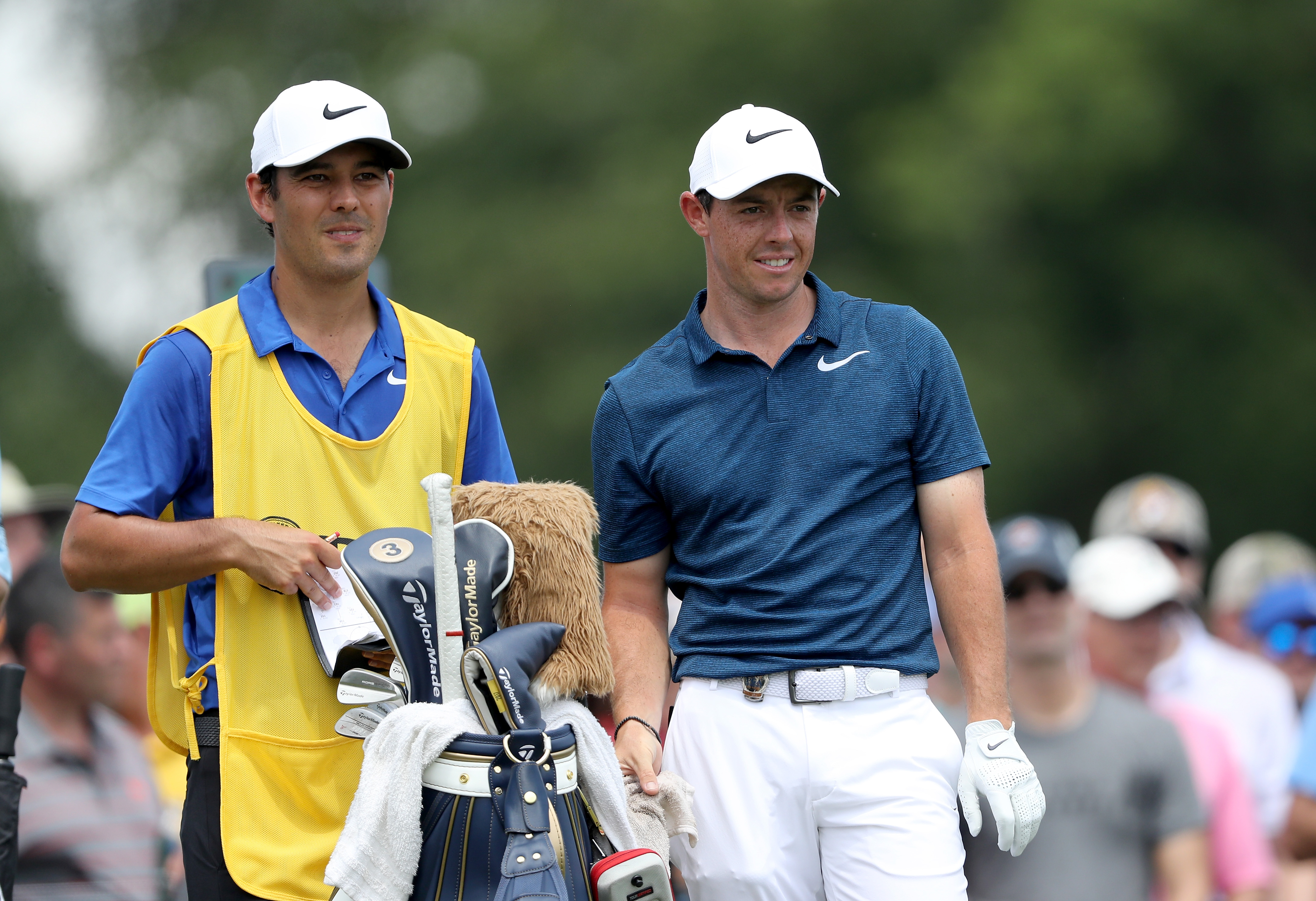 Rory McIlroy receives hilarious caddie application