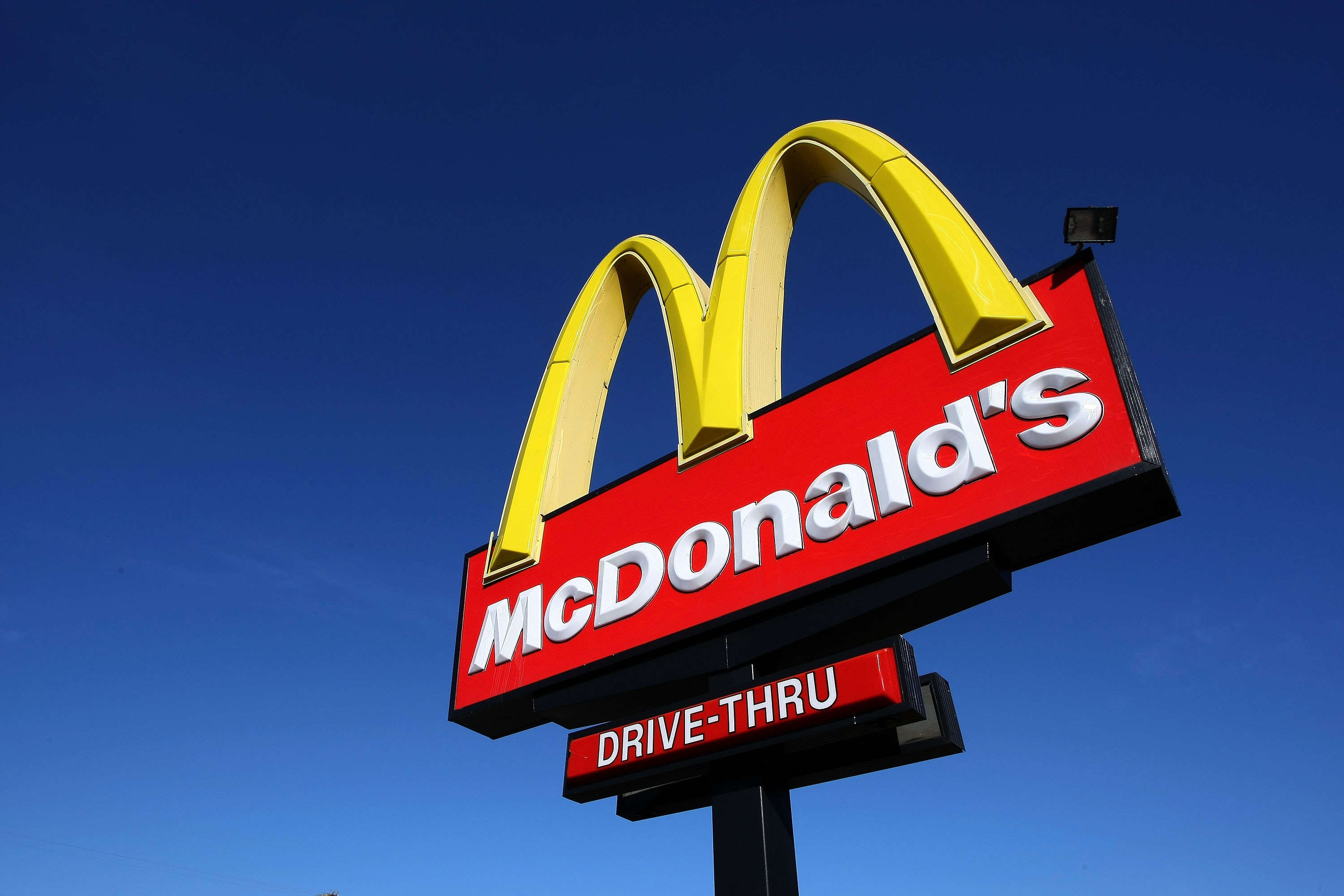 Drunkard steals golf buggy and drives 15 miles to get a McDonald's!