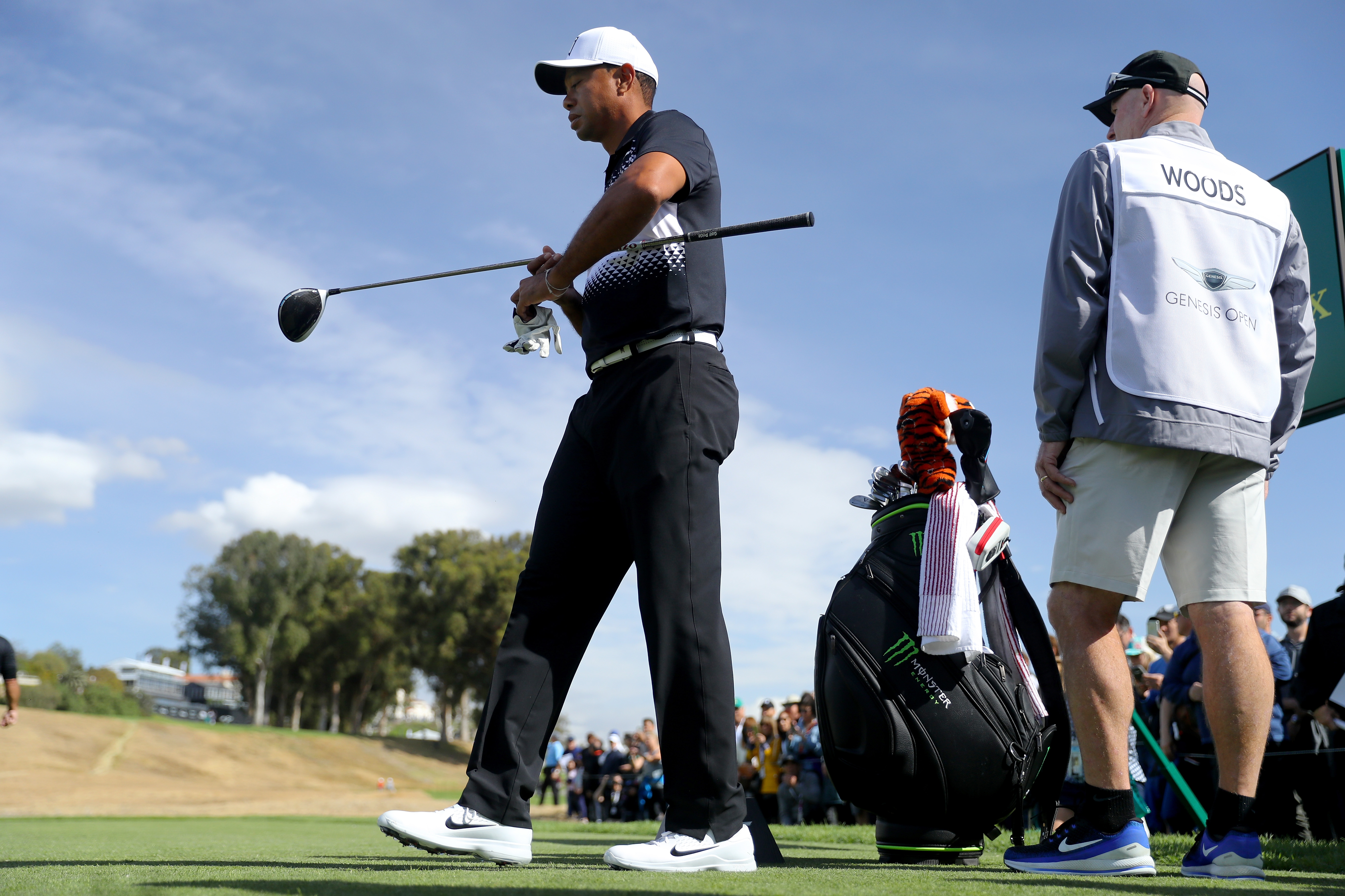 Tiger Woods changes driver shaft and loft at Genesis Open