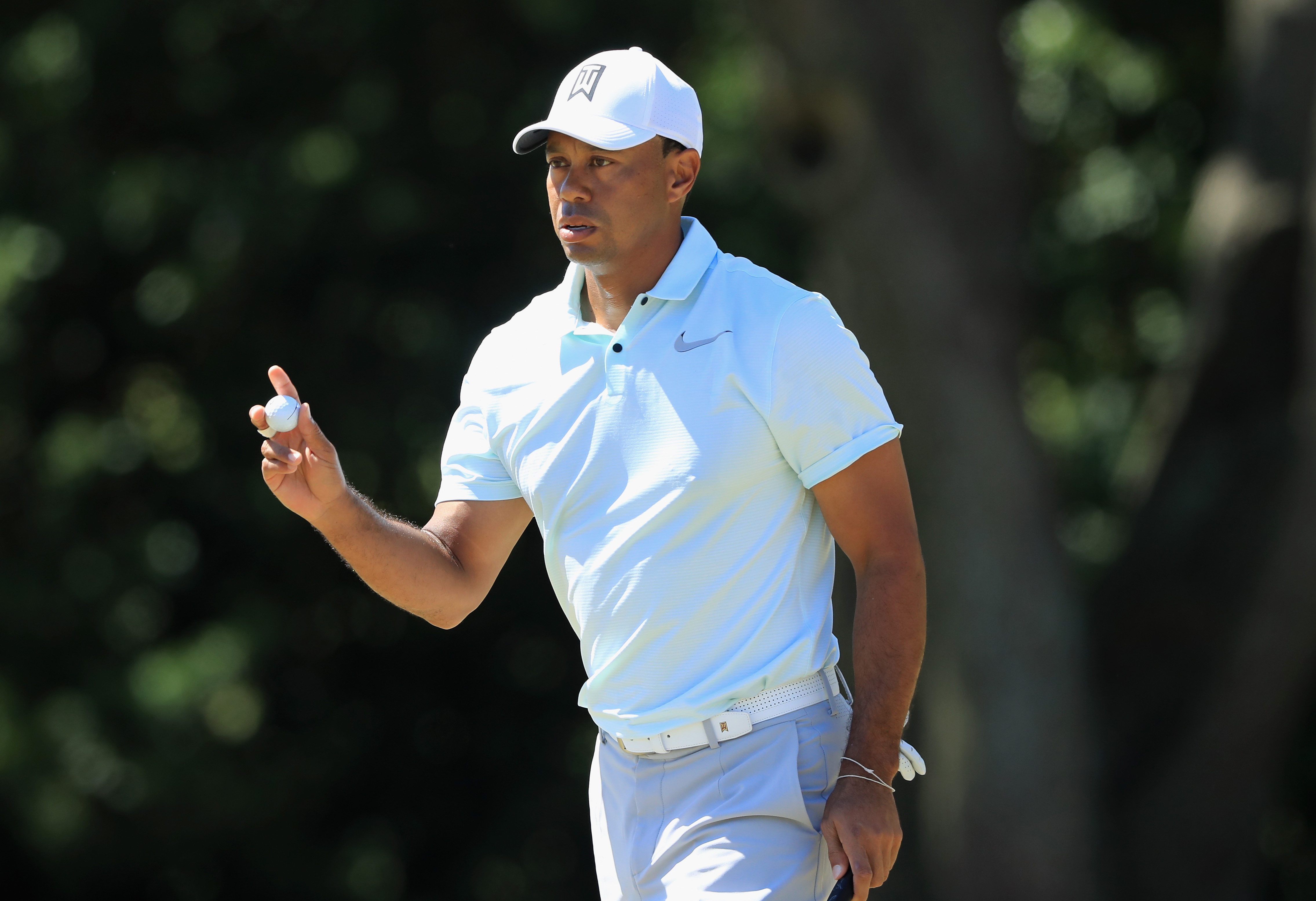 Stenson leads loaded board at Bay Hill, Woods five back