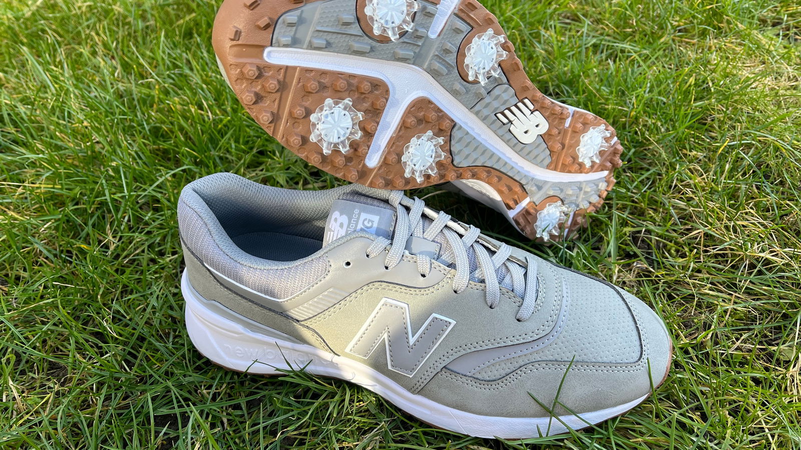 New Balance Men's 997 Waterproof Spiked Golf Shoes Review