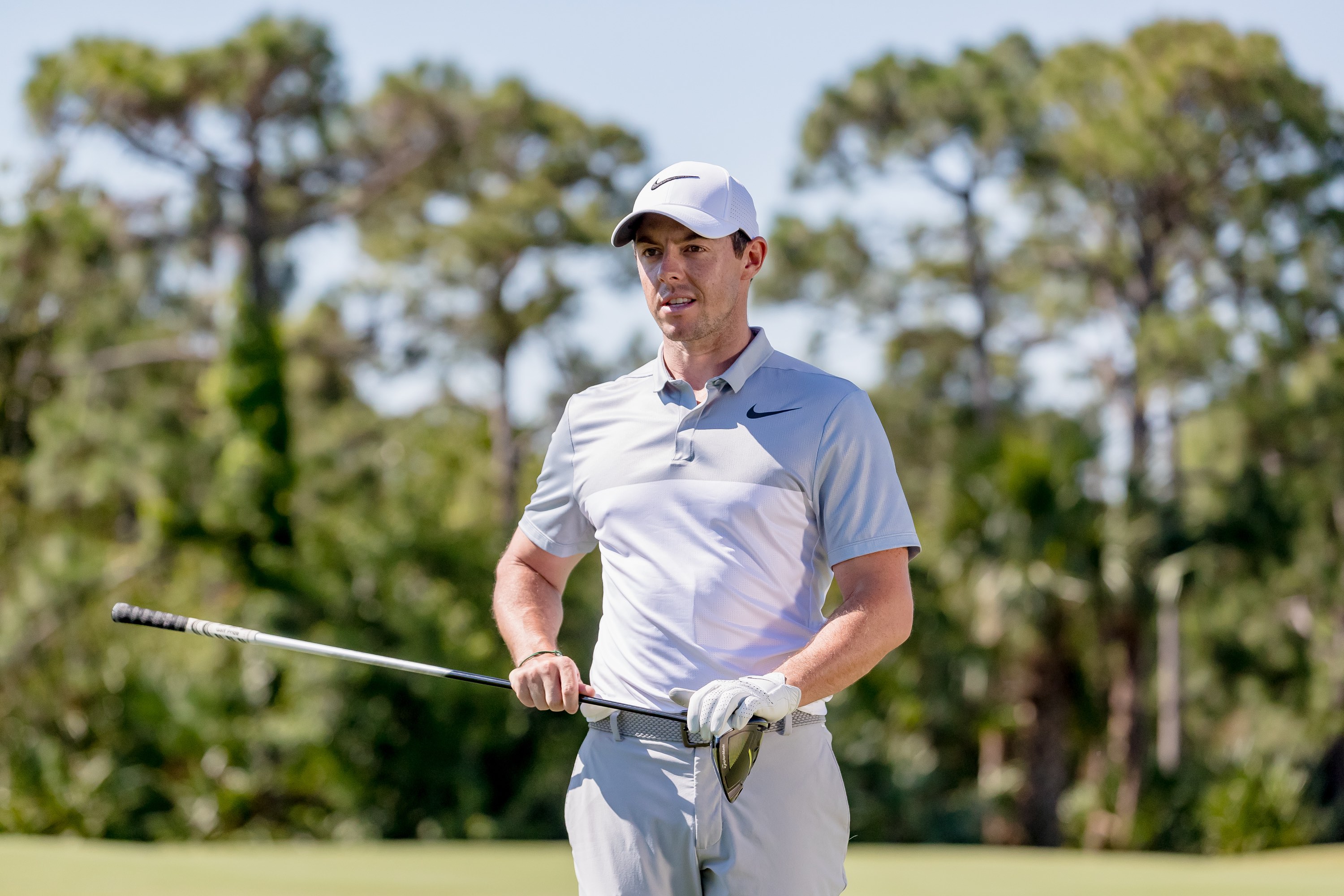 Page 2: Why Rory chose the TP5x golf ball