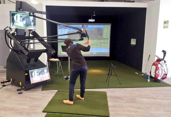 RoboGolfPro: how a robot can fix your swing