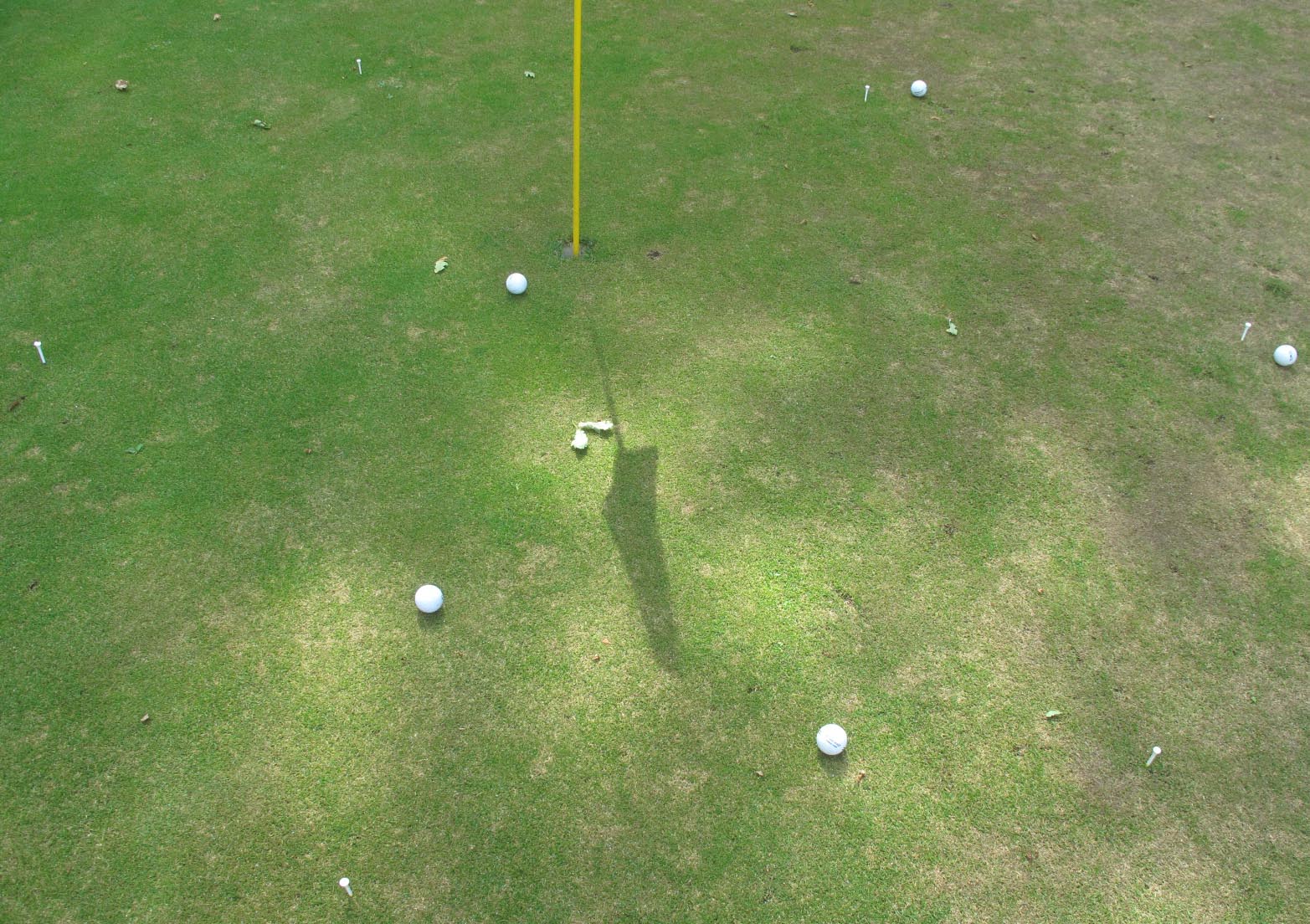 Golf Practice Drills consistent  chipping GolfMagic