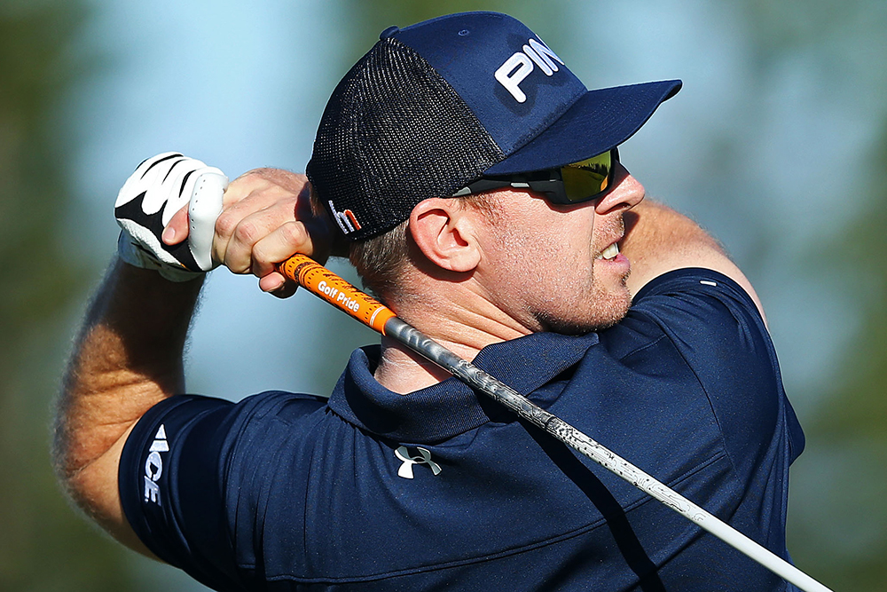 Hunter Mahan in action with his new FJ SciFlex Tour glove (Photo: Getty Images)