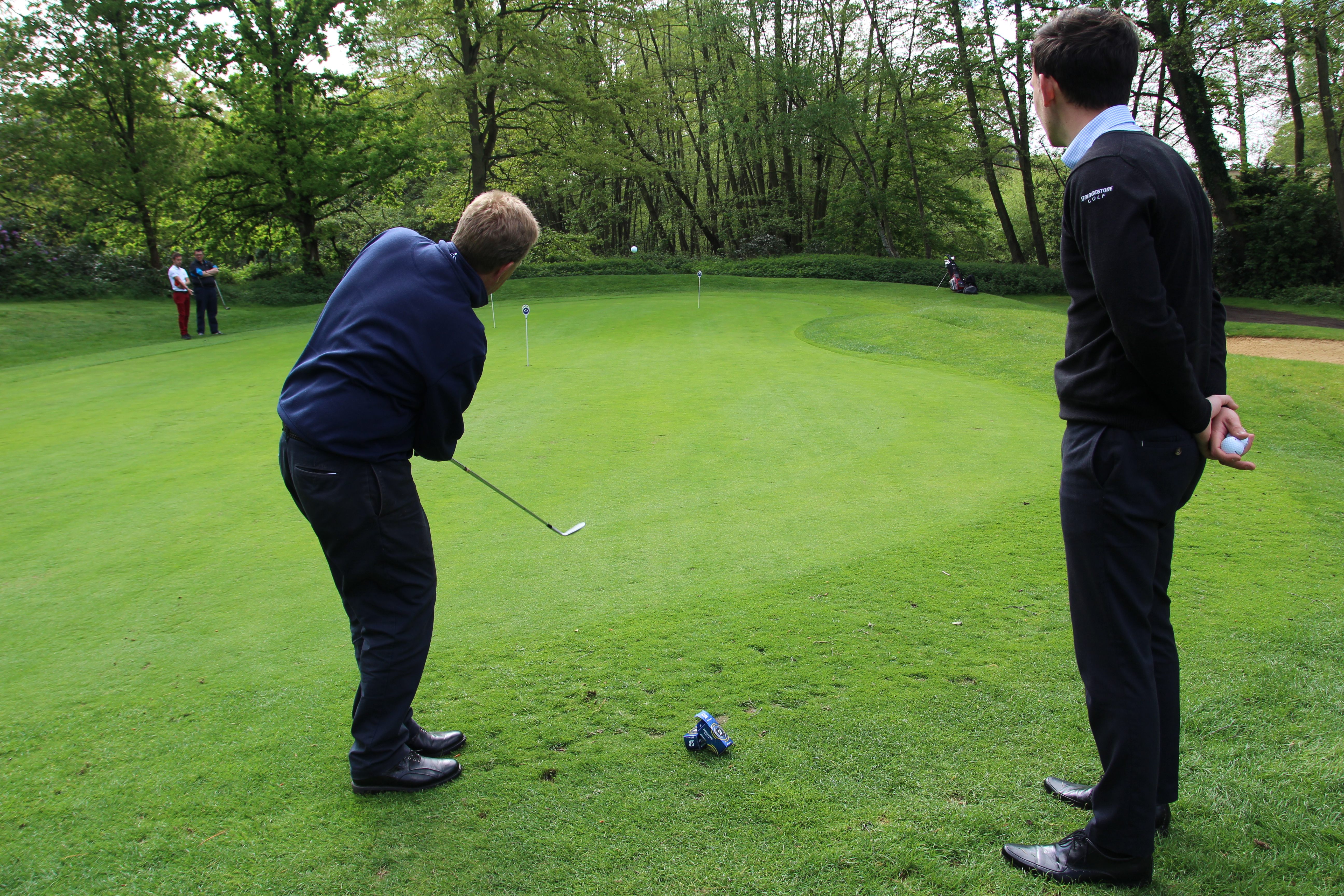 GolfMagic reader Carey Ashworth tests out his short game with the B330-S