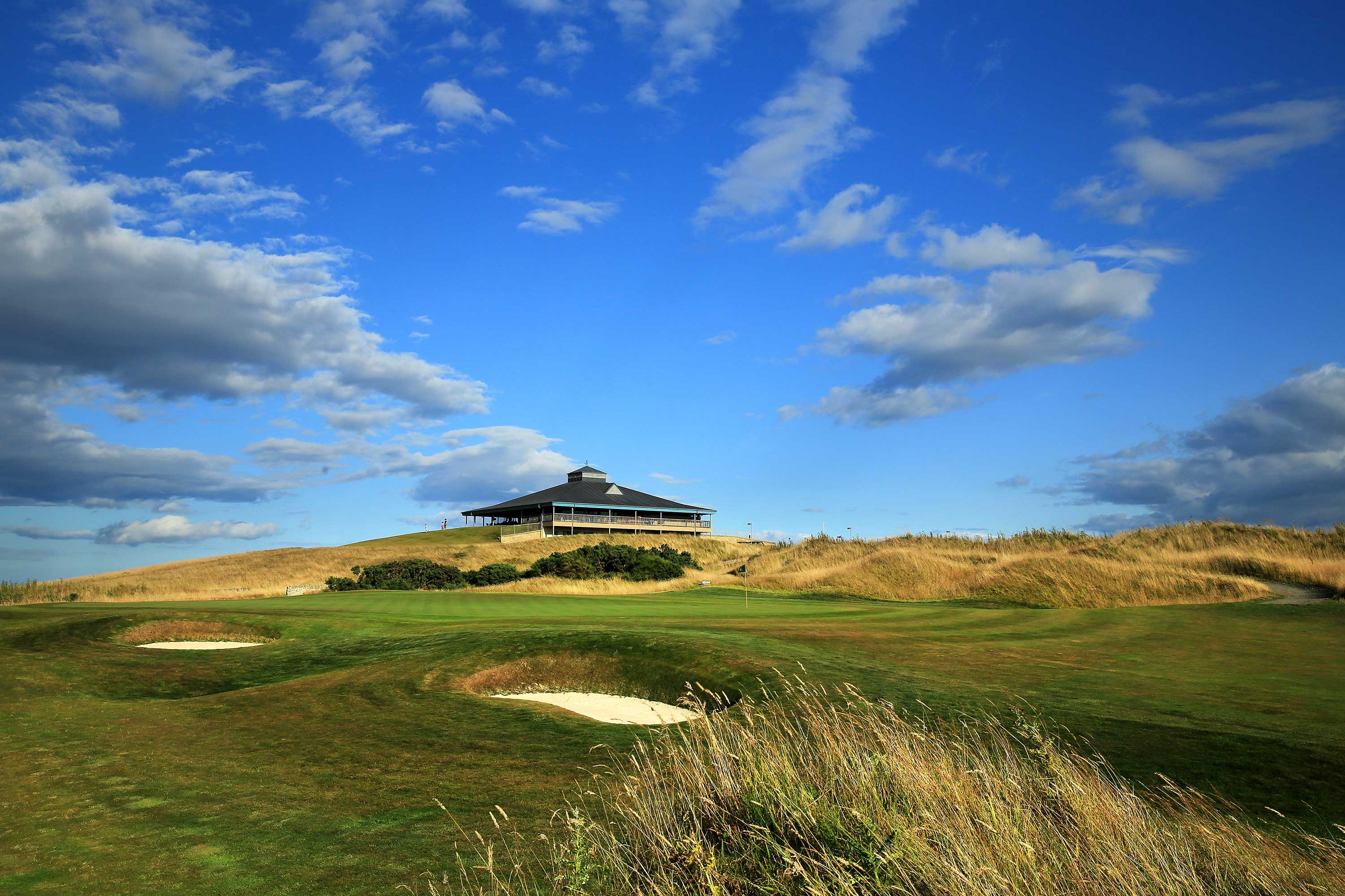 The clubhouse overlooking the 18th hole at the Kittocks Course (Photo: Getty Images)