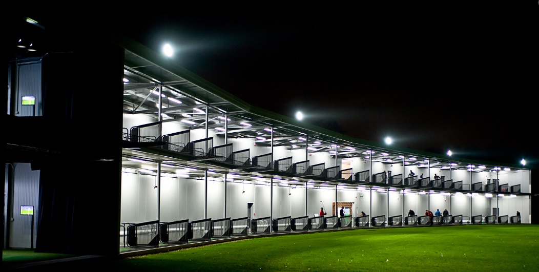 Silvemere features a 52-bay two-tiered floodlit driving range