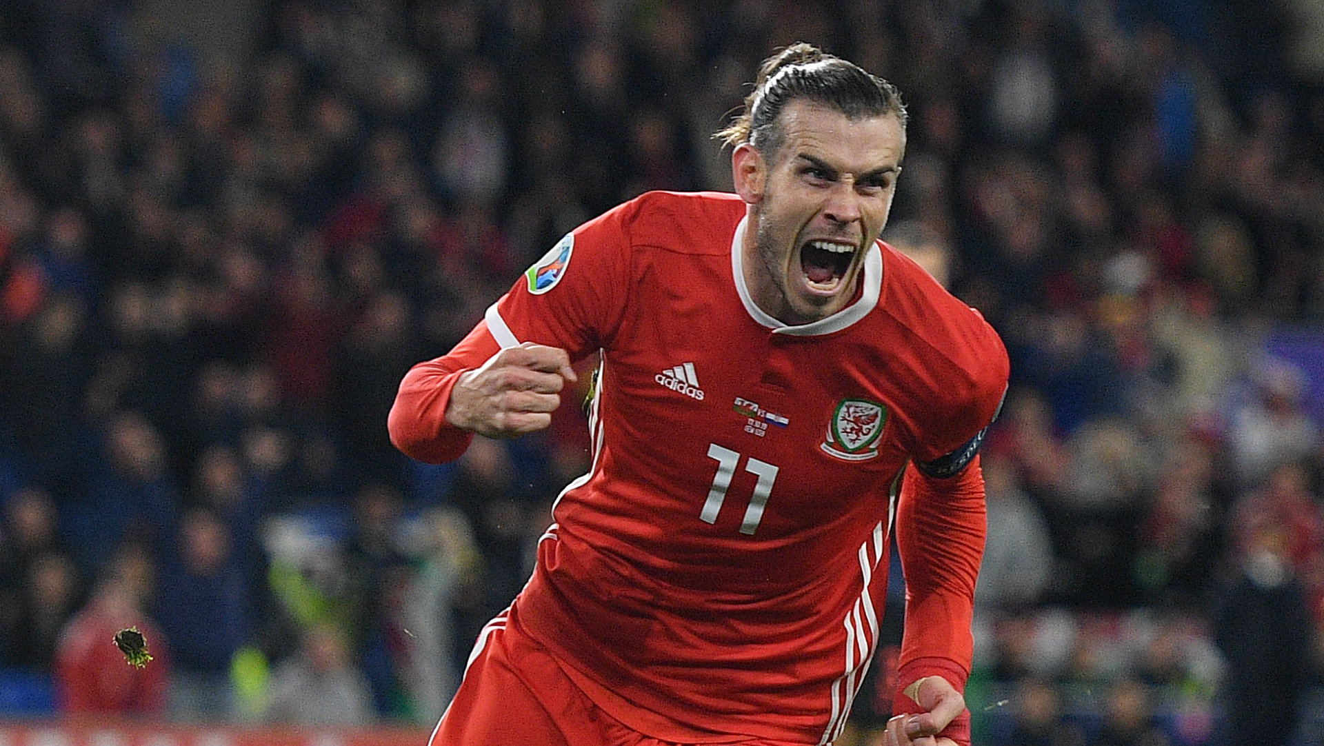 Gareth Bale gives his approval to his new 'Wales, Golf, Madrid' song