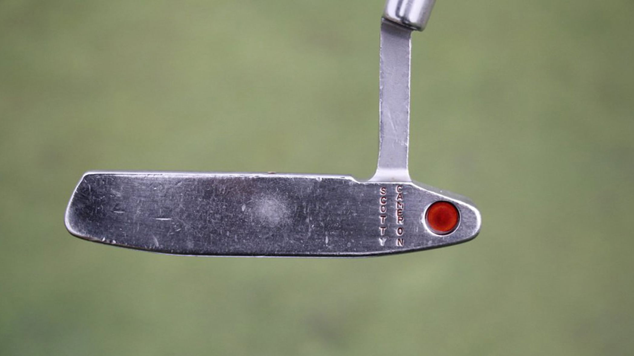 PGA Tour: The wear marks on these golf clubs are PURE...