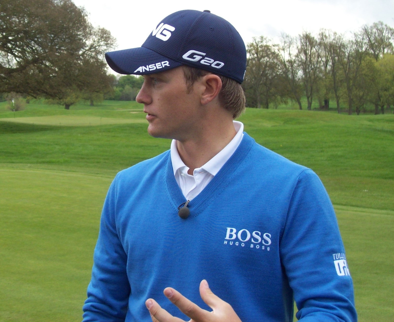 Face up to your putts side-saddle!