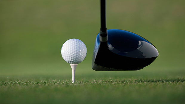 Golf Tips: do you ground or hover your driver?