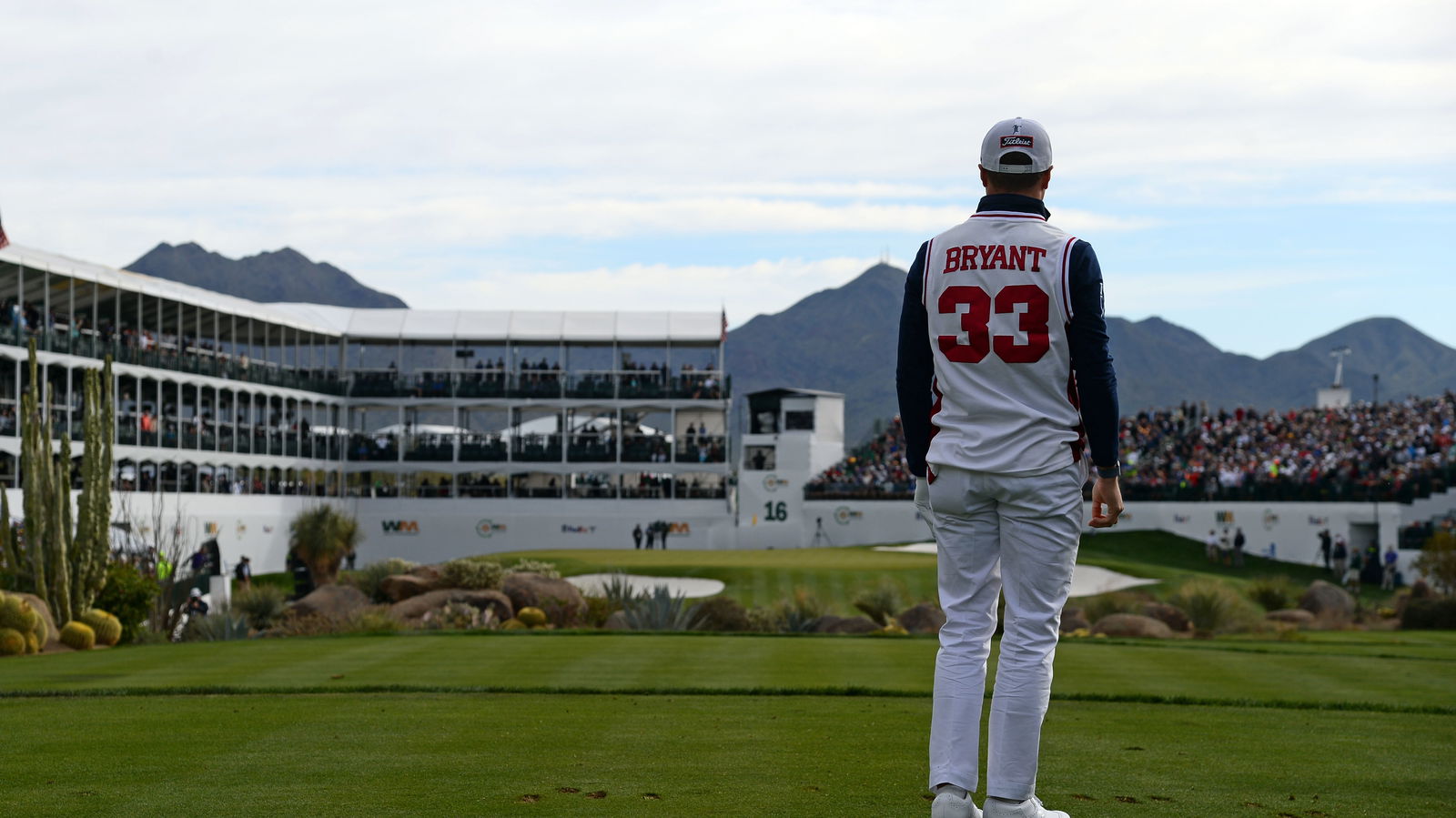 Justin Thomas auctions off his Kobe Bryant Vokey wedges