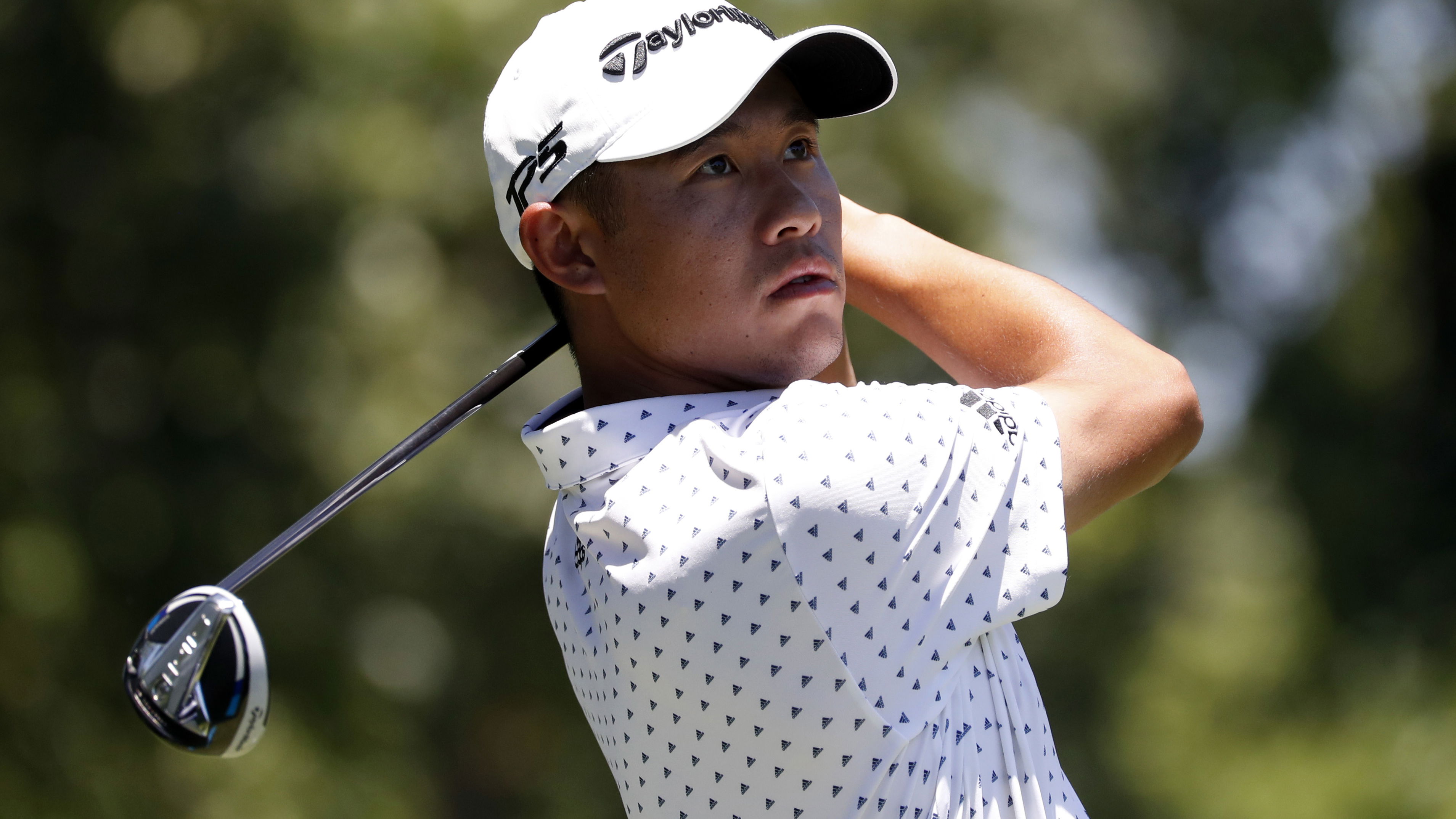 Colin Morikawa hits the front; Phil Mickelson hits 394-YARD DRIVE!