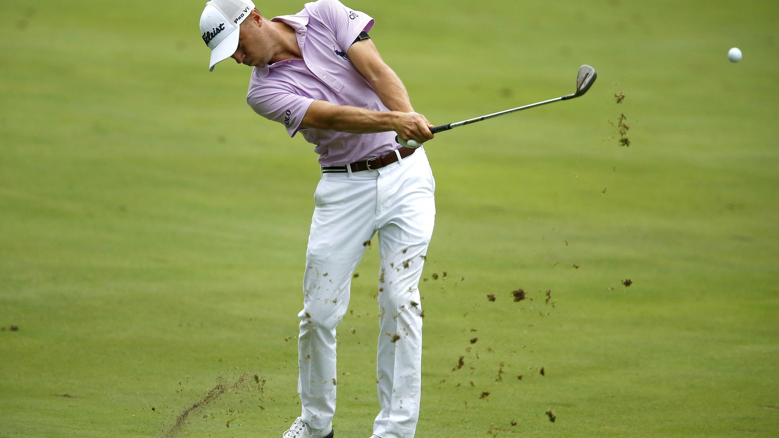 'Bones' to caddie for Thomas at WGC; Love steps down from CBS role