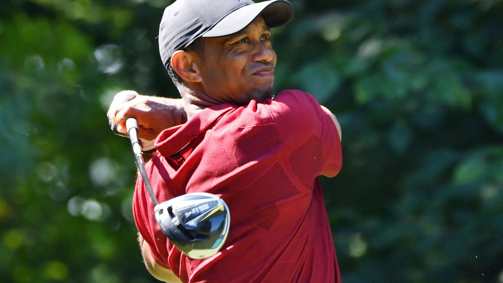 Tiger Woods hits driver off the deck in the coolest shot of the week