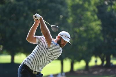 Dustin Johnson HITS VOLUNTEER in the back as he climbs Saudi leaderboard