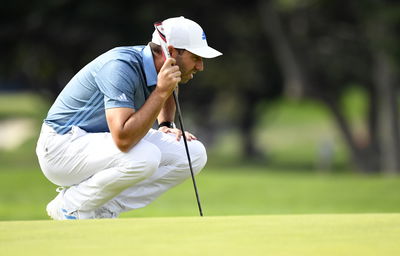 Sergio Garcia is actually putting with his EYES CLOSED on PGA Tour