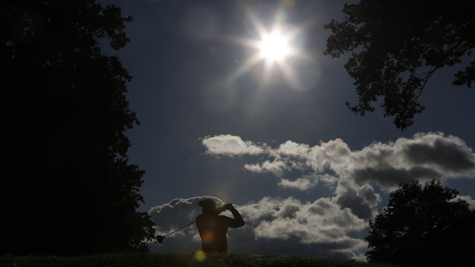 Multiple players hit with FOOD POISONING just 24 hours before Walker Cup