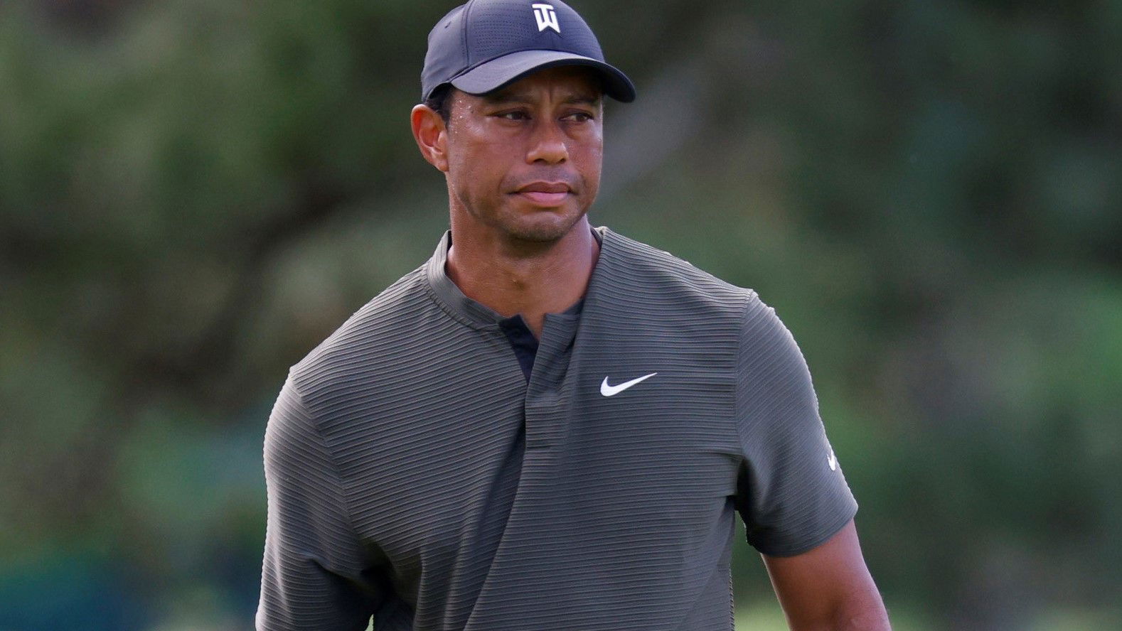 Tiger Woods ties his lowest ever opening-round score at The Masters