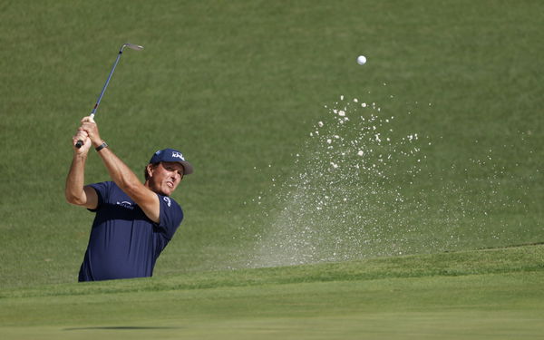 Steph Curry and Phil Mickelson mock Charles Barkley's swing ahead of The Match