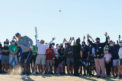 Golf fans react after Jordan Spieth fails to pull through at Phoenix Open