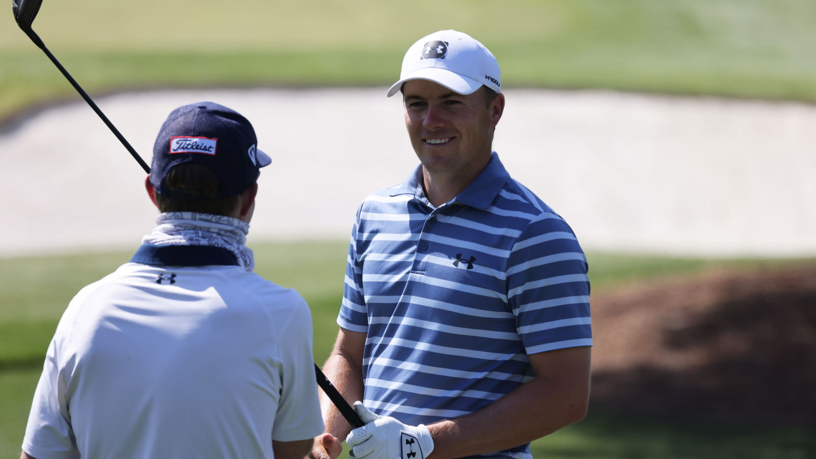 Jordan Spieth SWITCHES golf ball for the first time in over FIVE YEARS!