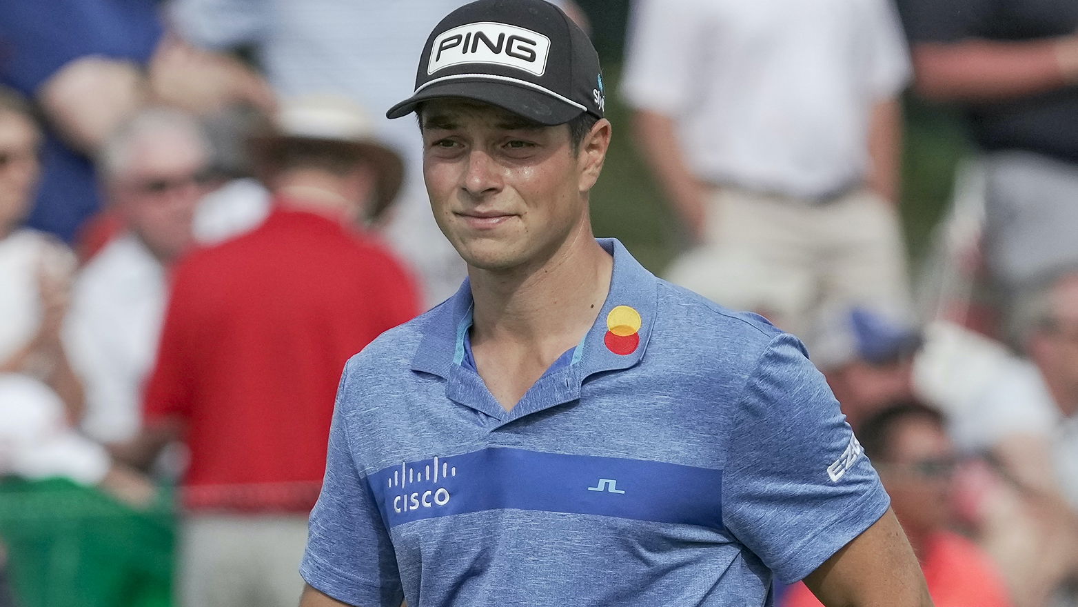 Golf fans react to Viktor Hovland's INTERESTING caddie chat at PGA Championship