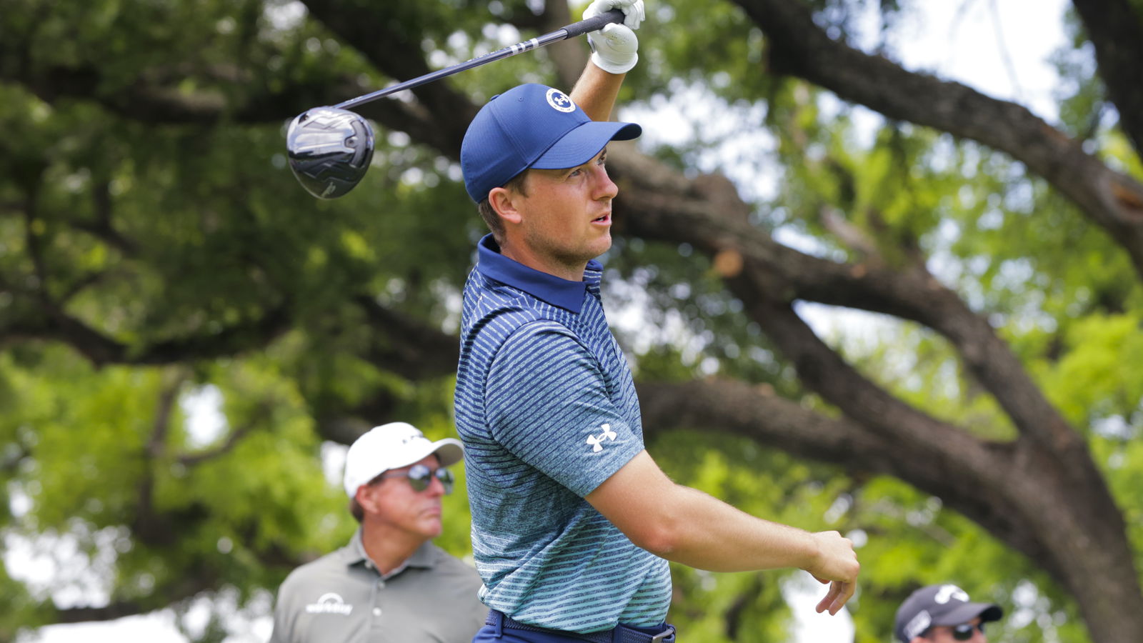 Golf fans react to Jordan Spieth's OPEN DISCUSSION on approach shot to 18th hole
