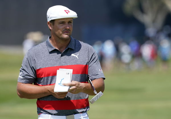 Bryson DeChambeau JUMPS BEHIND Brooks Koepka during interview at US OPEN!