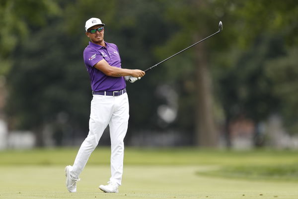 Rickie Fowler FLUKES A SHOT to reach par-5 at Rocket Mortgage Classic