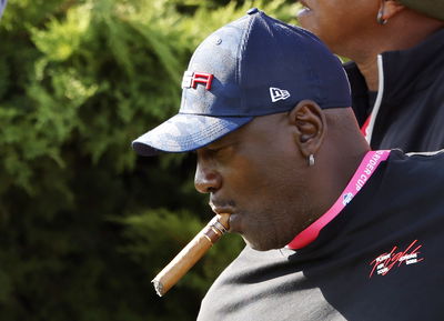 Michael Jordan reacts in style to CLUTCH Dustin Johnson putt at the Ryder Cup