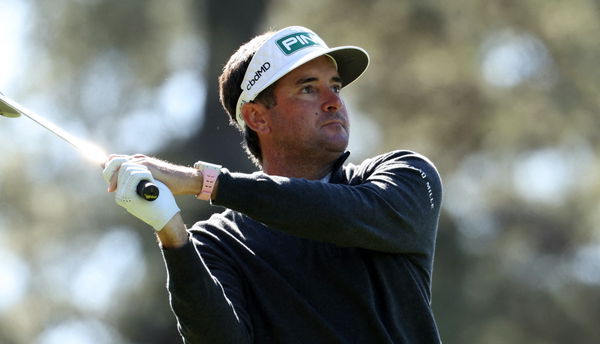 Bubba Watson hits SPECTACULAR escape shot on 18th hole at The Masters